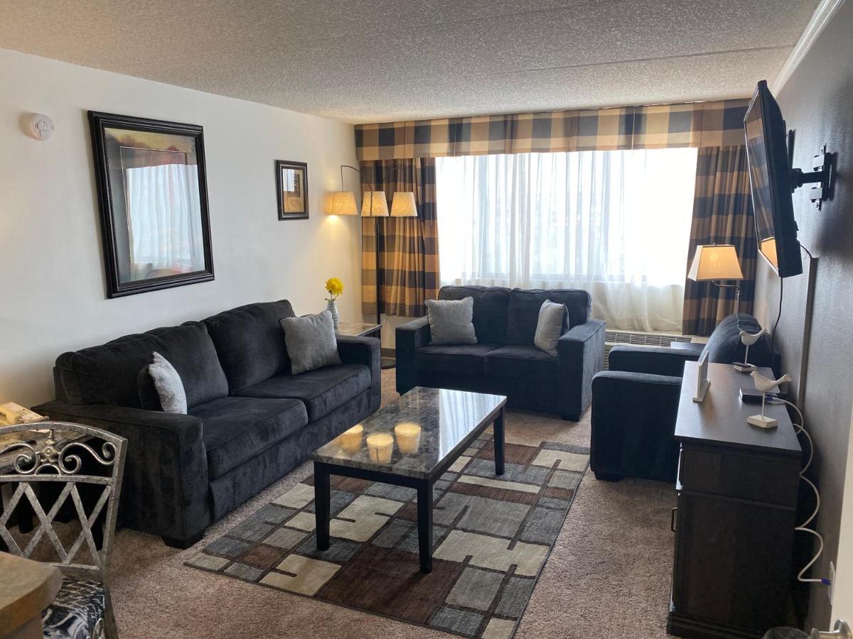 Ramada By Wyndham Albuquerque Midtown Ξενοδοχείο Εξωτερικό φωτογραφία