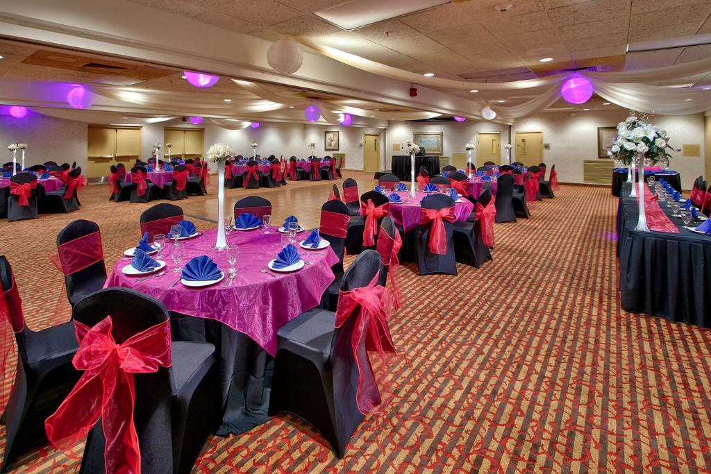 Ramada By Wyndham Albuquerque Midtown Ξενοδοχείο Εξωτερικό φωτογραφία