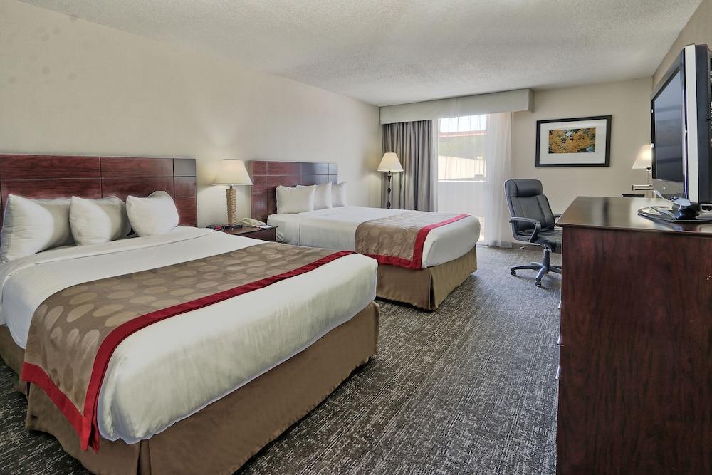 Ramada By Wyndham Albuquerque Midtown Ξενοδοχείο Εξωτερικό φωτογραφία